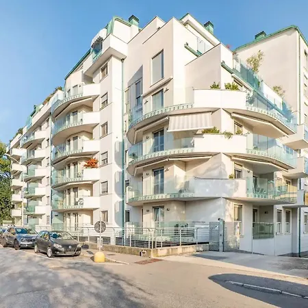 Апартаменты Elegante Bilocale, Zona Centro *
