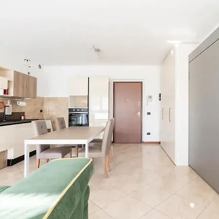 Elegante Bilocale, Zona Centro Апартаменты *